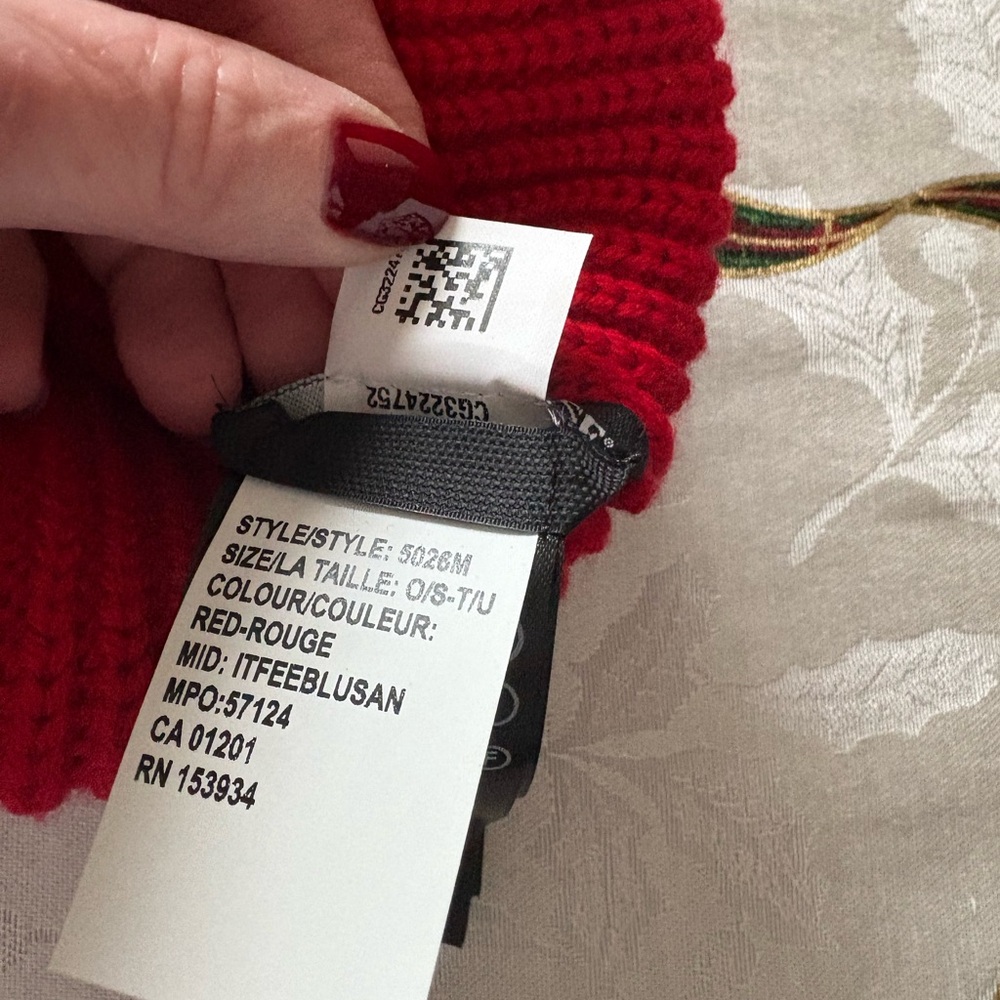 Canada Goose Red Knit Beanie - Picture 7 of 7